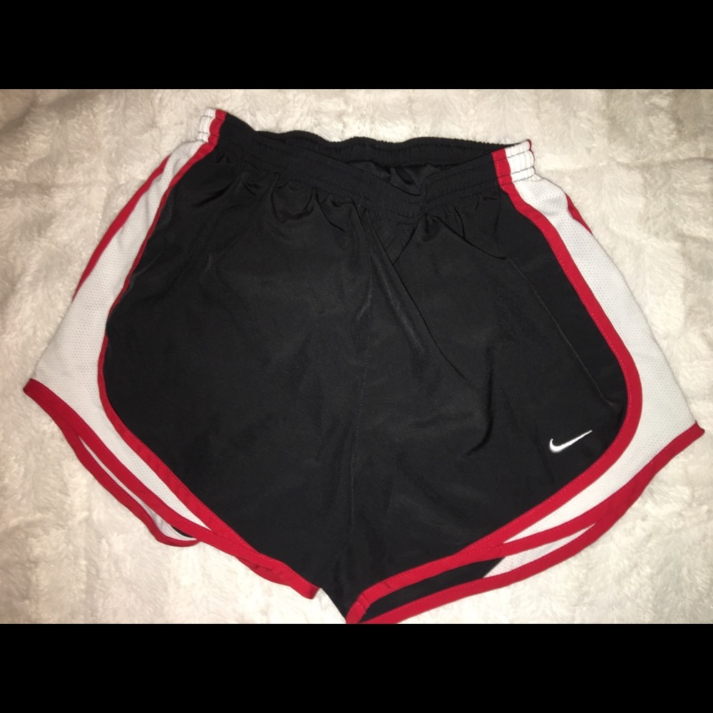 black and red nike shorts